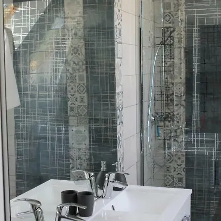 Au Mont Chez Nous # Jacuzzi & Sauna # Pontorson Exterior photo