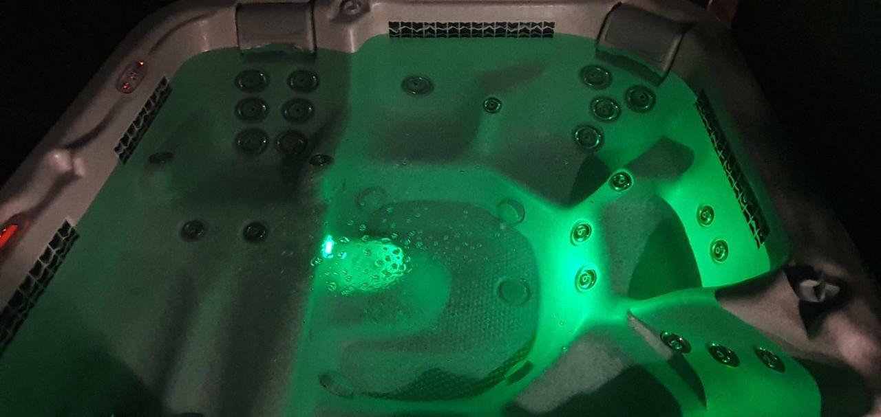 Au Mont Chez Nous # Jacuzzi & Sauna # *