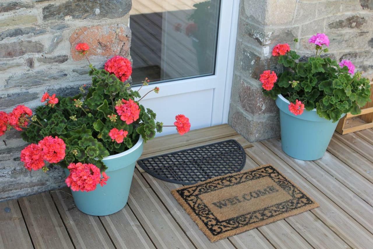 Au Mont Chez Nous # Jacuzzi & Sauna # Holiday home Pontorson